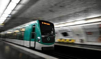 Angreifer verletzt drei Frauen in Pariser Métro mit Messer