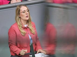 Grüne werfen Regierung Rückschritte beim Klimaschutz vor