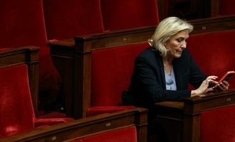 Le Pen nimmt an Brigitte Bardots Beerdigung teil - Macron kommt nicht