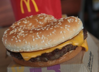 Junk-Food-Werbeverbot für Fernsehen und Internet in Großbritannien in Kraft