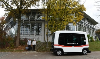 Automobilzulieferer Benteler kauft DB-Mobilitätstochter Ioki