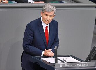 Hakverdi mahnt ''konstruktive Diskussion'' über Grönland an