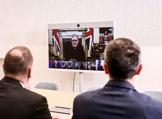 Merz, Selenskyj und Witkoff nehmen an Ukraine-Gesprächen in Paris teil