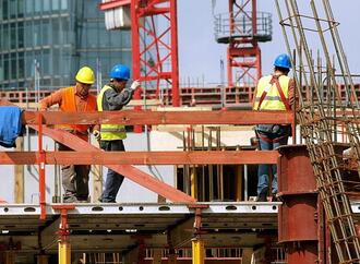 Erwerbstätigkeit im November nahezu unverändert