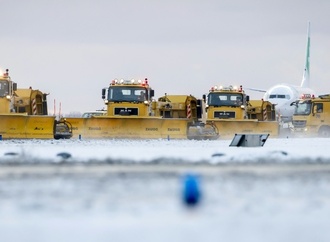 Über 700 Flüge am Flughafen Amsterdam-Schiphol wegen Schnees gestrichen