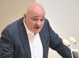 Crumbach rechnet mit BSW ab