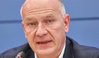 Stromausfall: Grüne und AfD kritisieren Wegner für Tennis-Pause