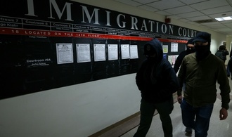 US-Heimatschutzministerium: Autofahrerin bei angeblichem Angriff auf ICE-Mitarbeiter erschossen