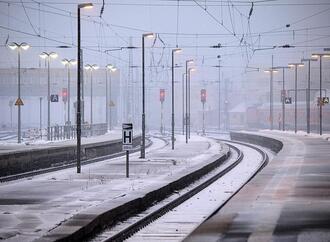 Schnieder sieht Verkehrsträger auf nahende Schneefront vorbereitet