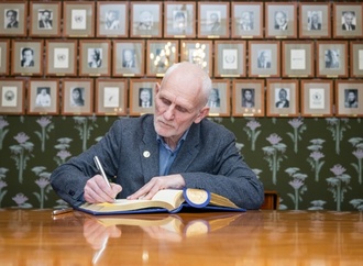 Belarussischer Dissident Bjaljazki fordert weiteren politischen Druck gegen Minsk