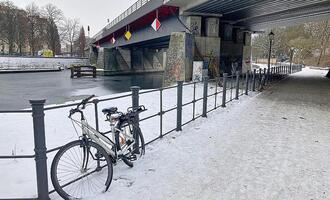 Kältewelle: Linke will Obdachlose in leeren Büros unterbringen