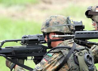 Laschet hält deutsche Soldaten in der Ukraine für möglich