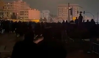 Irans Parlamentspräsident droht USA mit Vergeltung im Falle eines Angriffs