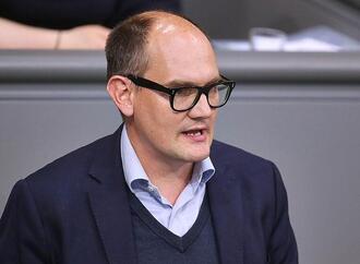 Grüne werfen Kennedy gezielte Stärkung von Verfassungsfeinden vor