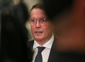 Schweitzer verlangt Steuersenkungen ''so schnell wie möglich''