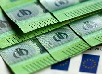 Falsche Polizisten bringen Mann in Hessen um mehr als hunderttausend Euro