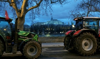 Landwirte protestieren mit Traktoren in Paris gegen Mercosur-Abkommen