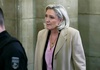Le Pen wegen Veruntreuungsvorwurf vor Gericht - Prozess entscheidet über Kandidatur