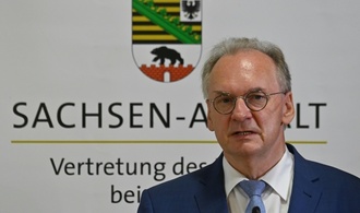 Sachsen-Anhalt: Haseloff verteidigt geplanten Rücktritt in zwei Wochen