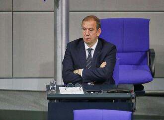 Wehrbeauftragter fordert schärfere Bundeswehr-Dienstaufsicht