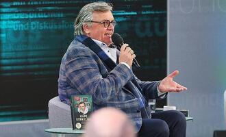 Hape Kerkeling beobachtet gesellschaftliche Veränderungen