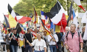 Reichsbürgerverdacht in Bayern - Durchsuchungen