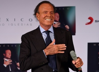 Julio Iglesias weist Vorwürfe der sexuellen Gewalt als ''komplett falsch'' zurück