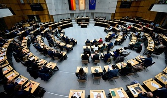 Umfrage sieht CDU in Berlin weiter vorn - keine Mehrheit für Koalition mit SPD