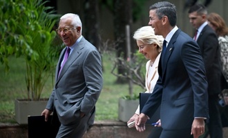 Zolldrohungen Trumps wegen Grönland: EU warnt vor ''gefährlicher Abwärtsspirale''