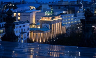2000 Menschen bei Berliner Solidaritäts-Demonstration für Menschen im Iran