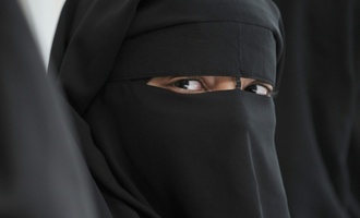 Urteil: Autofahrerin aus Baden-Württemberg darf keinen Gesichtsschleier tragen