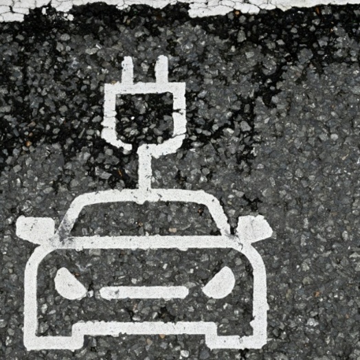 Bundesregierung führt neue E-Auto-Prämie ein - Kritik an Förderung für Plugins