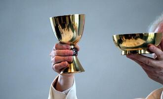 Bätzing gibt Vorsitz der Bischofskonferenz ab