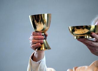 Bätzing gibt Vorsitz der Bischofskonferenz ab