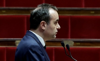 Frankreichs Haushalt: Premier leitet Verabschiedung ohne Abstimmung ein