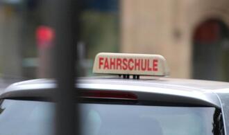 Schnieder pocht auf Führerscheinreform