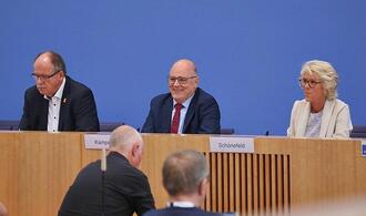 Mindestlohnerhöhung betraf fast fünf Millionen Jobs