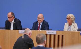 Mindestlohnerhöhung betraf fast fünf Millionen Jobs