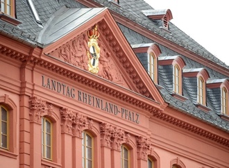 Rheinland-Pfalz: CDU zwei Monate vor Landtagswahl weiter vorn - SPD holt auf