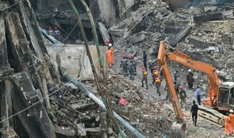 Mindestens 55 Tote bei Feuer in Einkaufszentrum im pakistanischen Karachi