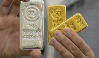 Trumps unberechenbare Politik: Goldpreis steigt auf fast 5000 Dollar