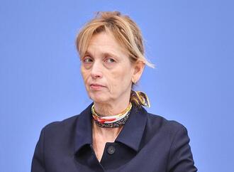 Prien will Überprüfung von Demokratieförderprojekten ausweiten