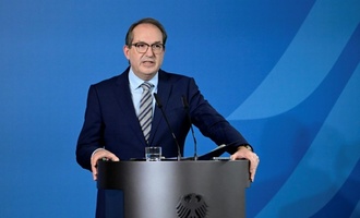 Dobrindt will härter gegen Cyberangriffe vorgehen: ''Können wir nicht hinnehmen''