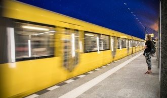 17-Jähriger nach Stromschlag in Gleisbett von Berliner U-Bahn gestorben