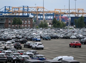 Ifo-Geschäftsklima: Industrie optimistischer - Dienstleistungssektor unzufrieden