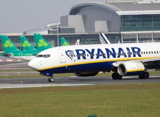 Quartalsgewinn von Ryanair bricht wegen Millionenstrafe in Italien ein