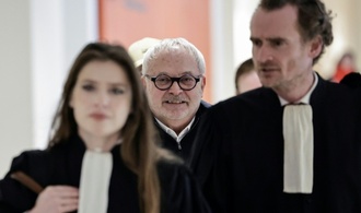 Ecstasy im Champagner der Kollegin: Französischer Ex-Senator vor Gericht