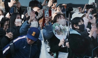 Trauer in Tokio: Fans verabschieden Panda-Zwillinge vor Abtransport nach China