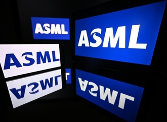 Technologieriese ASML verbucht kräftiges Gewinnplus - und streicht Stellen