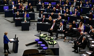 Bundestag: Holocaust-Überlebende Friedman warnt vor zunehmendem Antisemitismus